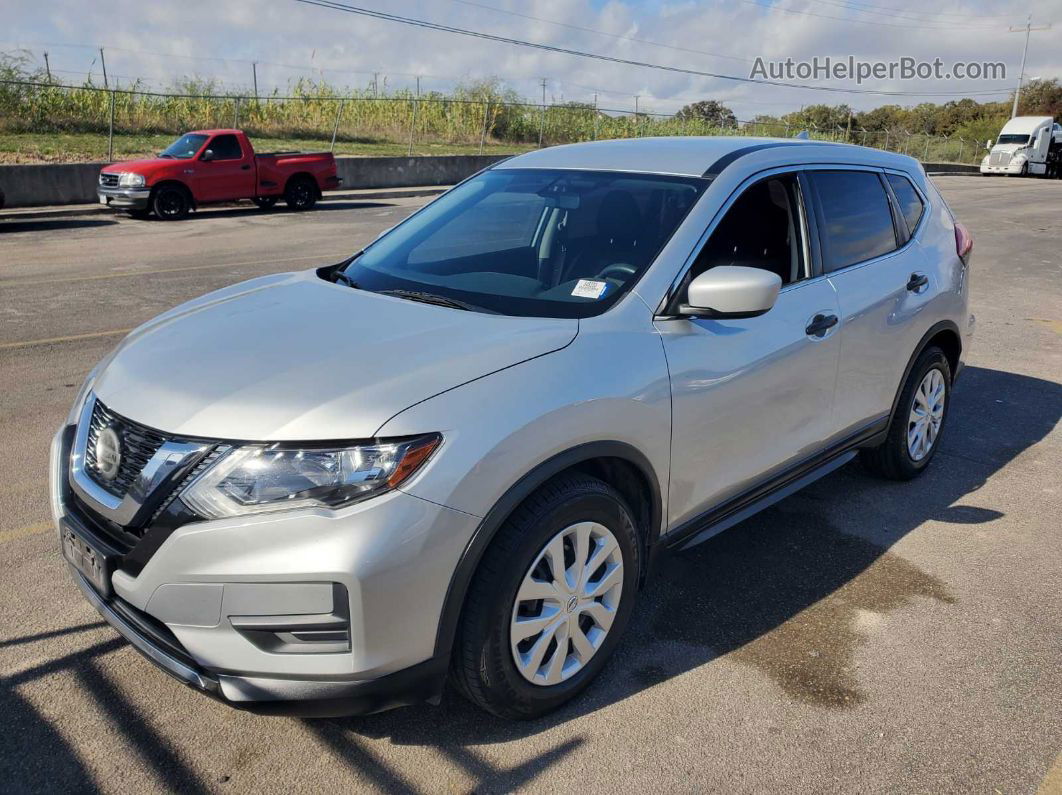 2018 Nissan Rogue S vin: JN8AT2MT8JW462577