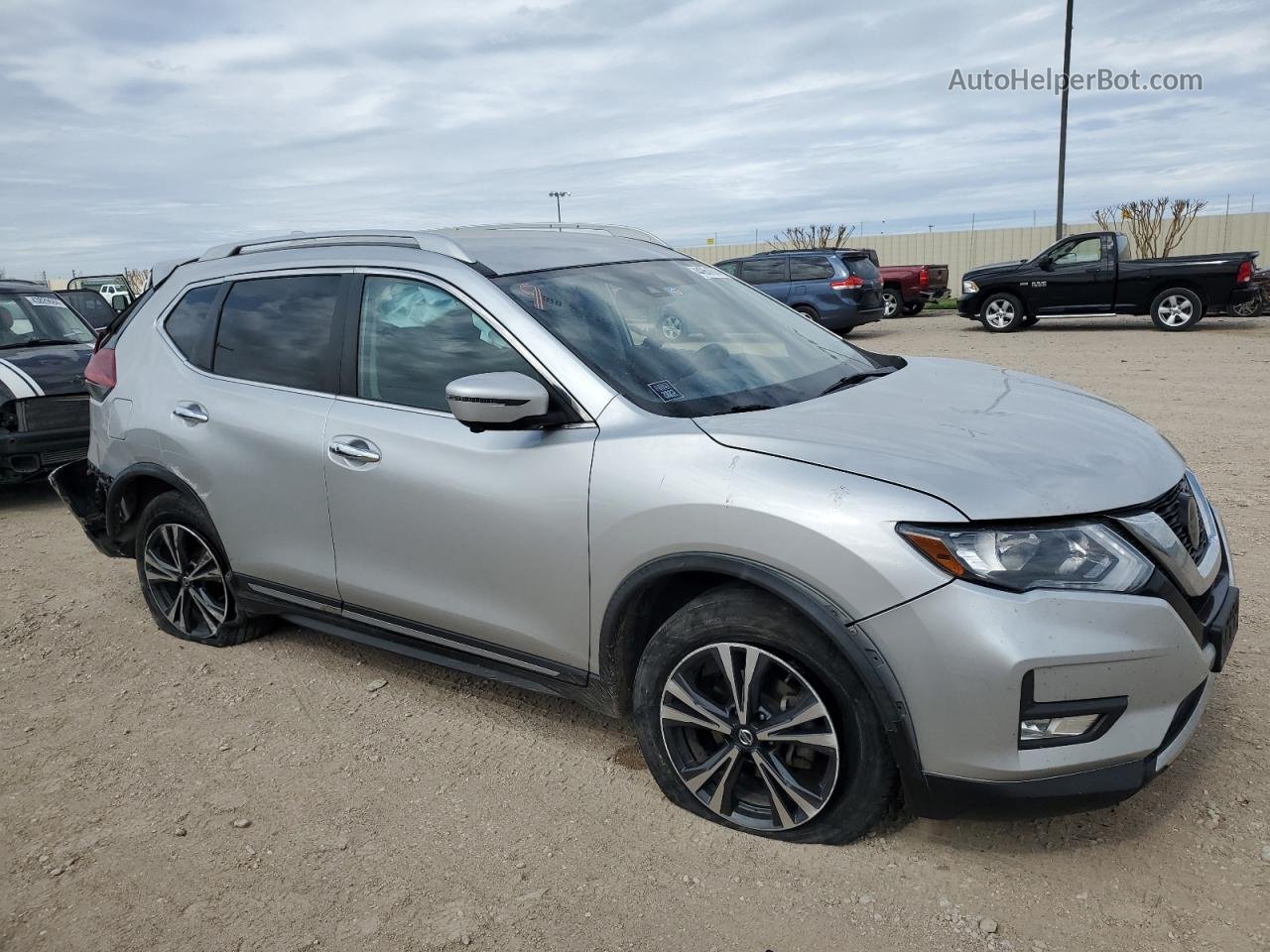 2018 Nissan Rogue S Silver vin: JN8AT2MT8JW464474