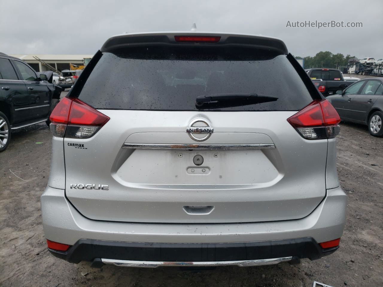 2018 Nissan Rogue S Silver vin: JN8AT2MV0JW305451