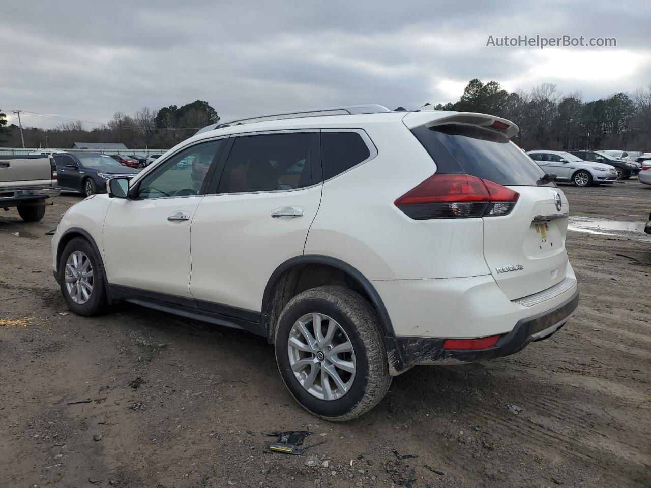 2018 Nissan Rogue S Белый vin: JN8AT2MV2JW307346