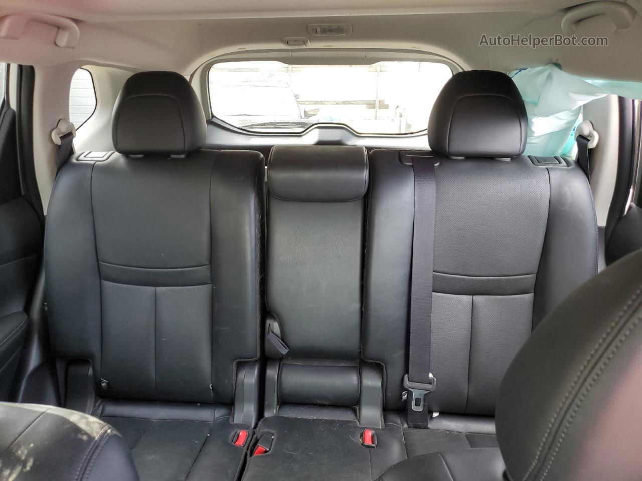 2018 Nissan Rogue S Серебряный vin: JN8AT2MV2JW329623