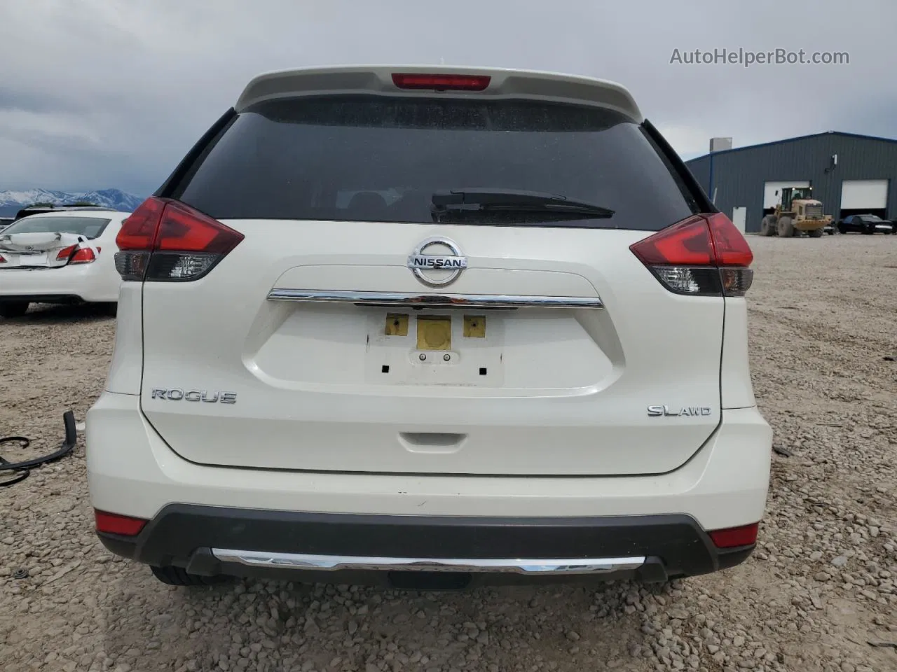 2018 Nissan Rogue S White vin: JN8AT2MV8JW314558