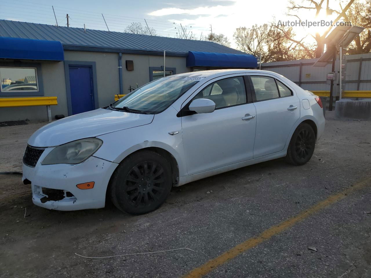 2013 Suzuki Kizashi S White vin: JS2RE9A19D6100059