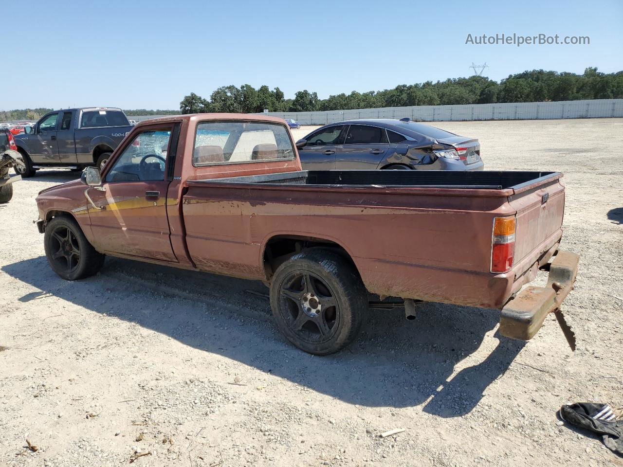 1985 Toyota Pickup 1/2 Ton Rn55 Two Tone vin: JT4RN55R2F0156711