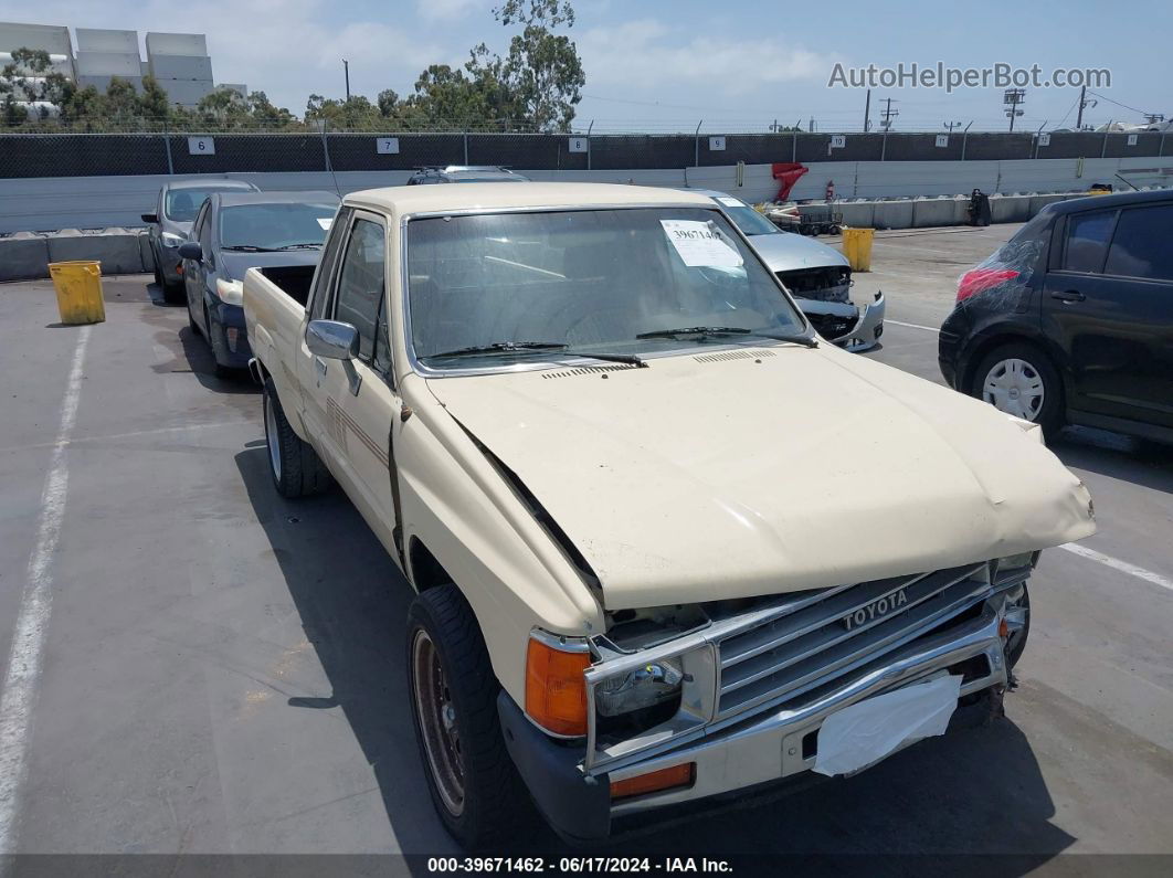 1985 Toyota Pickup Xtracab Rn56 Dlx Beige vin: JT4RN56D2F0131357