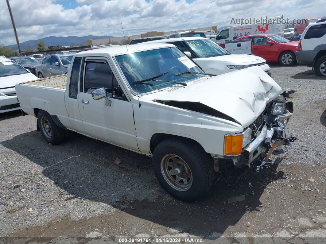 1985 Toyota Pickup Xtracab Rn56 Dlx Белый vin: JT4RN56DXF5039545