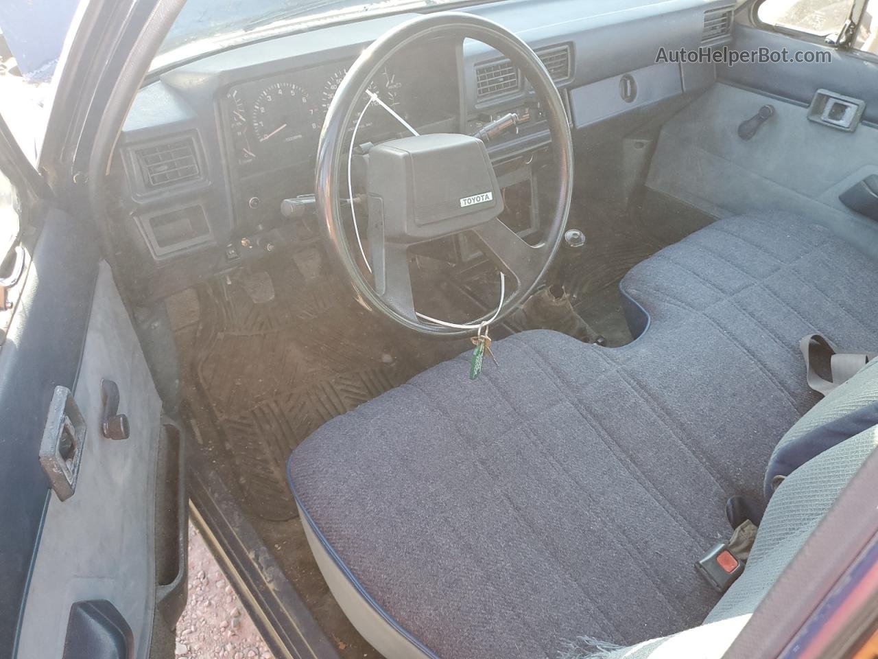 1985 Toyota Pickup Xtracab Rn56 Sr5 Синий vin: JT4RN56S3F5038400