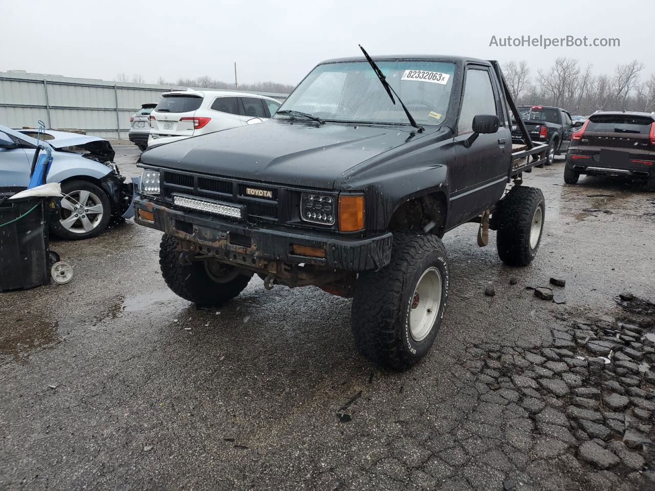 1985 Toyota Pickup Rn60 Черный vin: JT4RN60R4F5082188