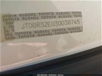 2003 Toyota Corolla Le White vin: JTDBR32E030038745