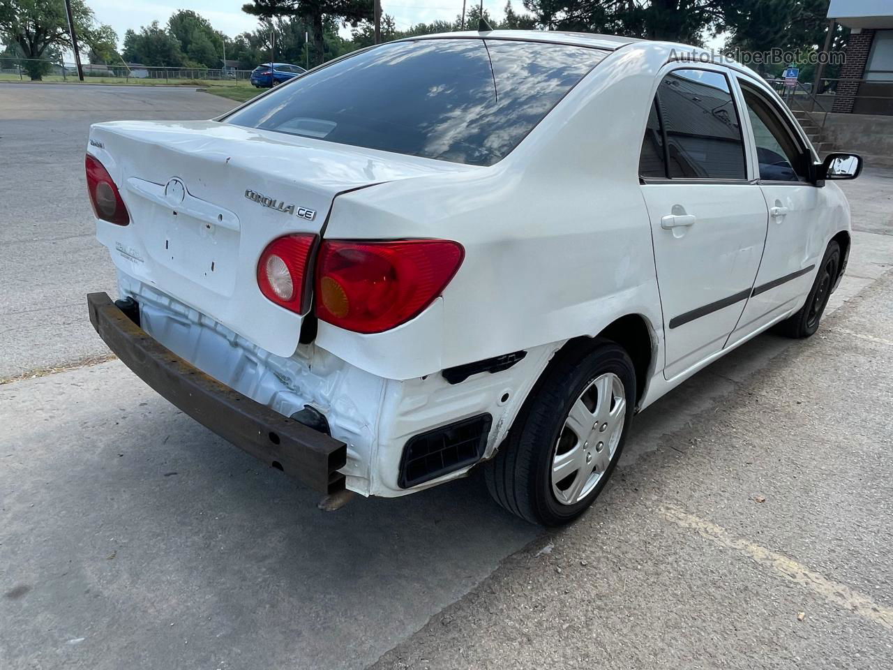 2004 Toyota Corolla Ce White vin: JTDBR32E042044163