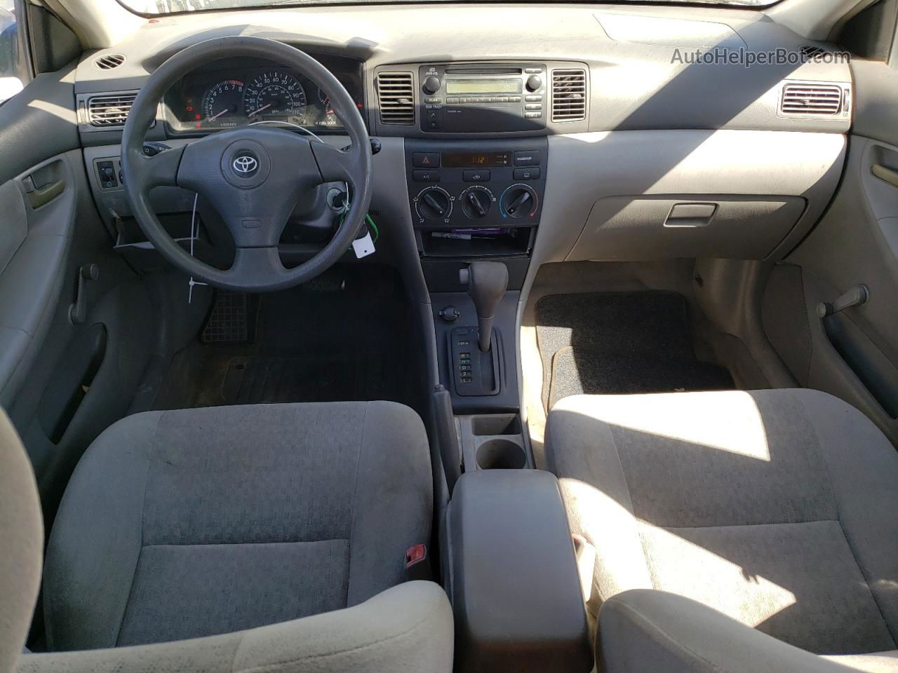 2004 Toyota Corolla Ce Белый vin: JTDBR32E042044776