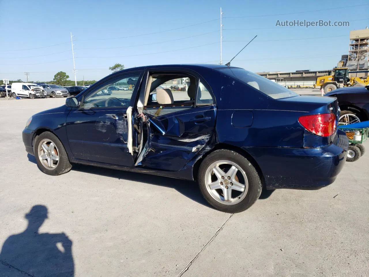 2004 Toyota Corolla Ce Blue vin: JTDBR32E140052378