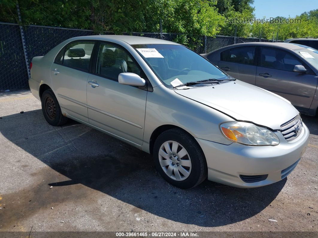 2004 Toyota Corolla Le White vin: JTDBR32E242029471