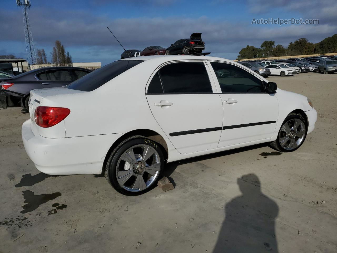 2005 Toyota Corolla Ce White vin: JTDBR32E552061865