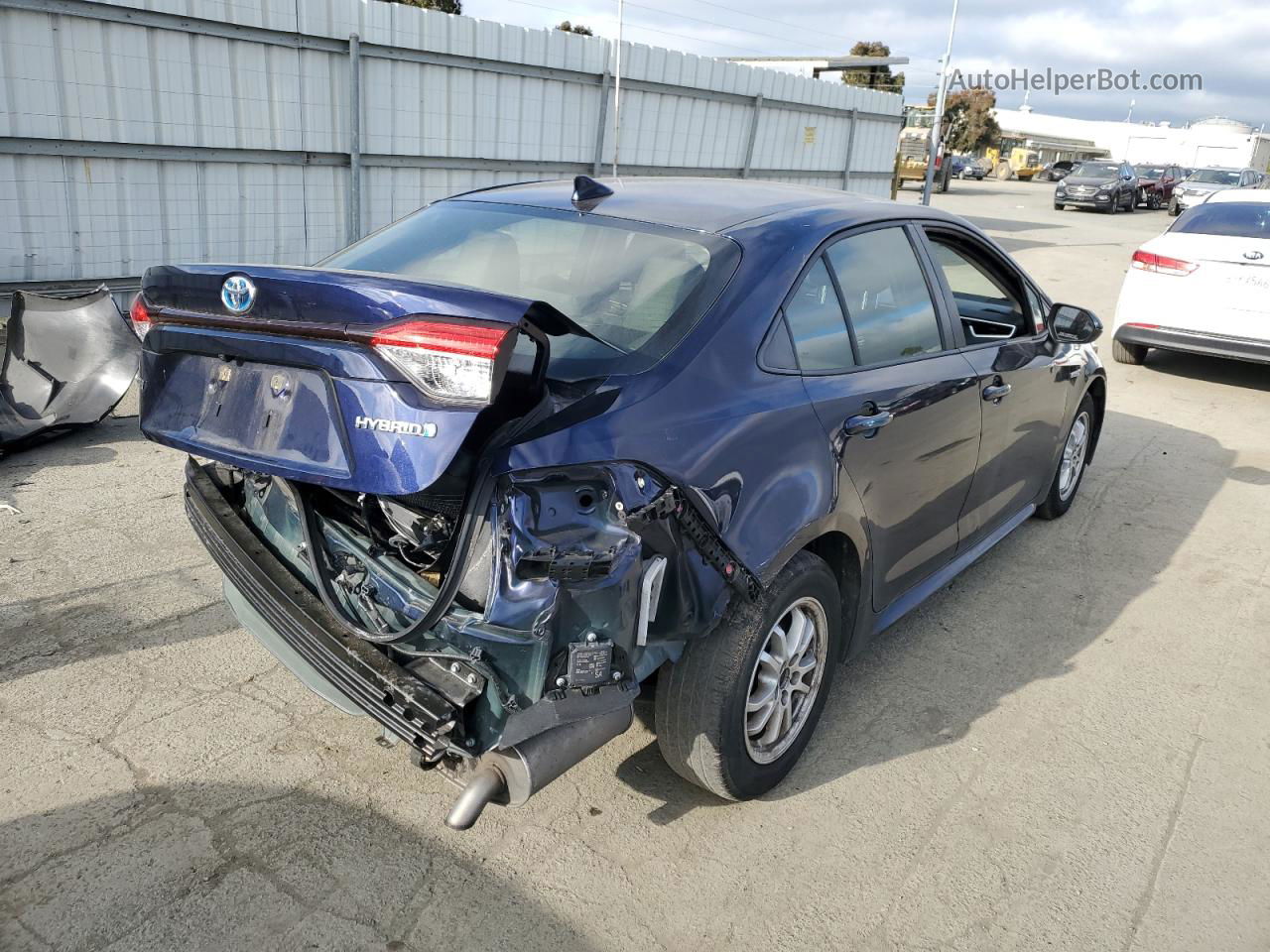 2021 Toyota Corolla Le Blue vin: JTDEAMDE2MJ032447