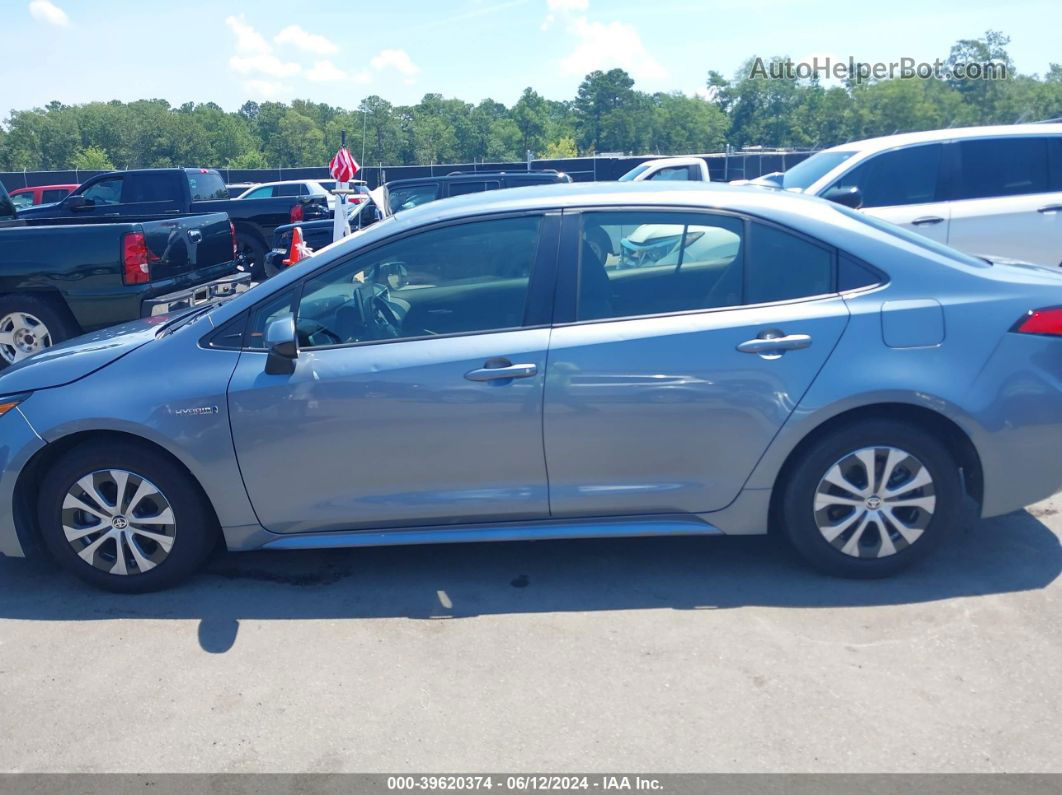 2021 Toyota Corolla Hybrid Le Blue vin: JTDEAMDE4MJ028285