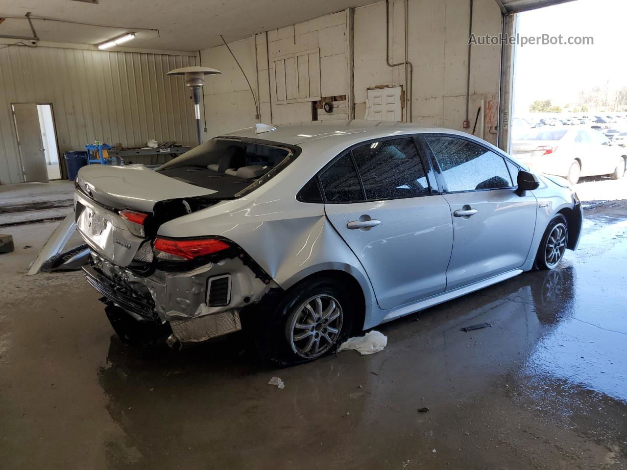 2021 Toyota Corolla Le White vin: JTDEAMDE5MJ017506