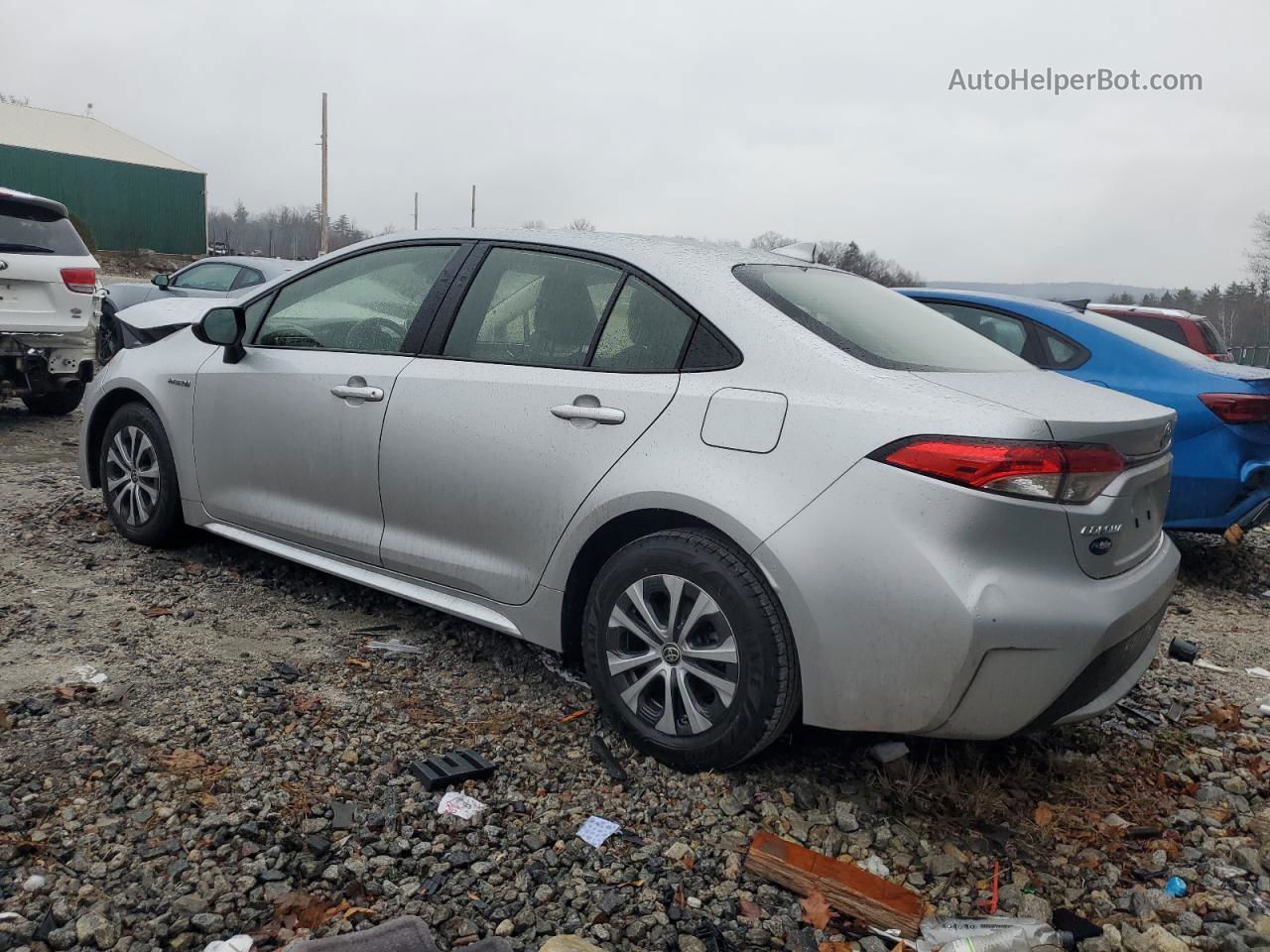 2021 Toyota Corolla Le Silver vin: JTDEAMDE6MJ009091