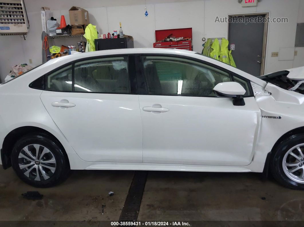 2021 Toyota Corolla Hybrid Le White vin: JTDEAMDE6MJ015182