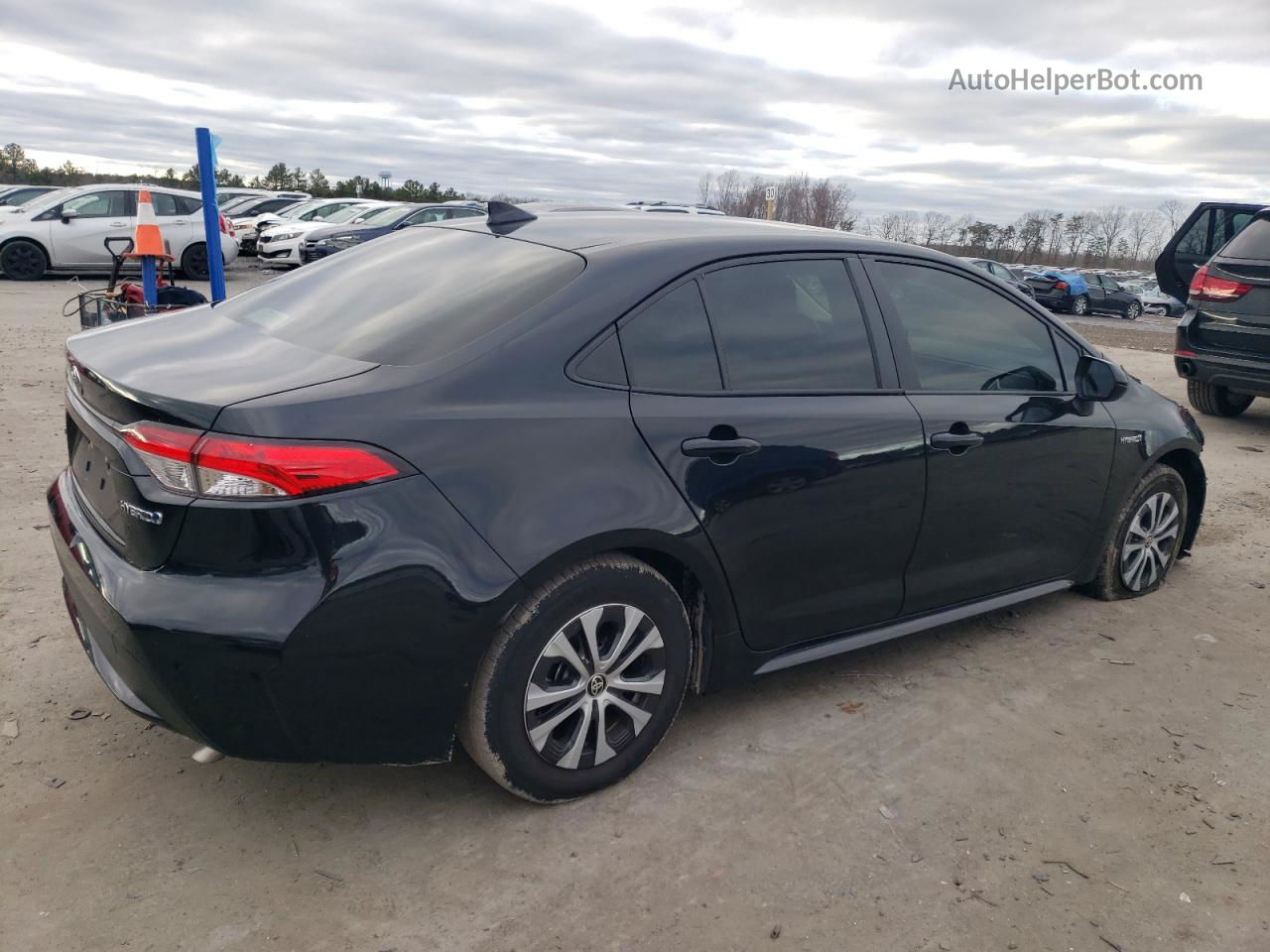 2021 Toyota Corolla Le Black vin: JTDEAMDE6MJ032323