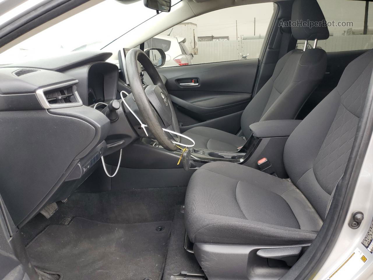 2021 Toyota Corolla Le Серебряный vin: JTDEAMDE7MJ031536