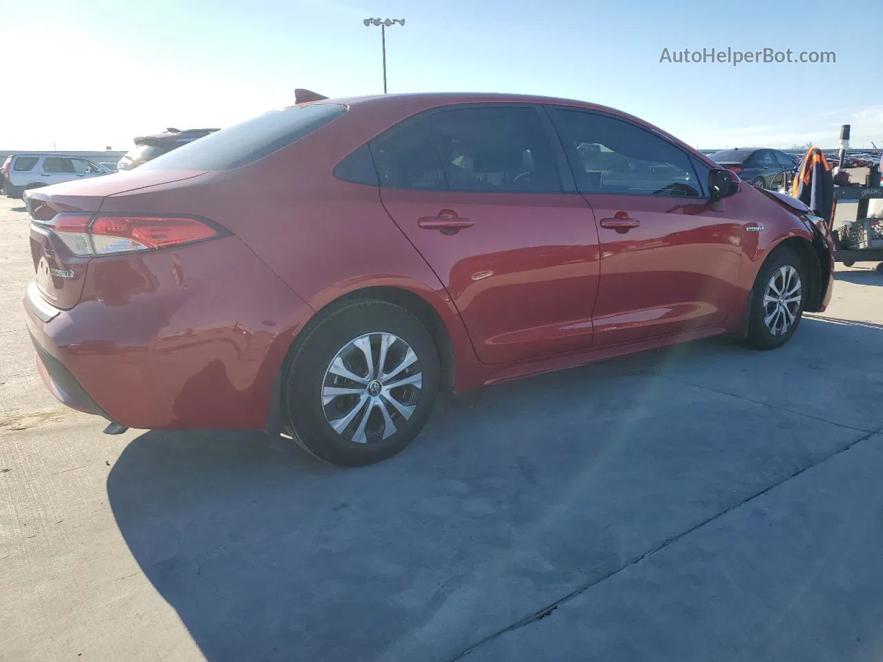 2021 Toyota Corolla Le Red vin: JTDEAMDE8MJ004006