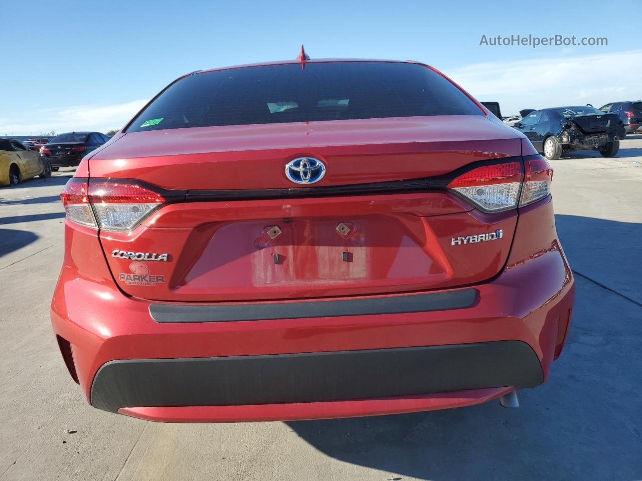 2021 Toyota Corolla Le Red vin: JTDEAMDE8MJ004006