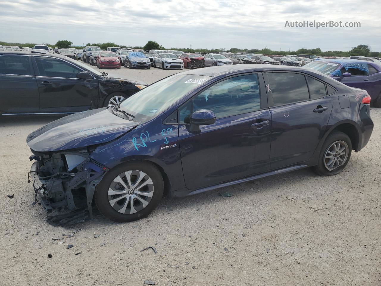 2021 Toyota Corolla Le Blue vin: JTDEAMDE9MJ009649