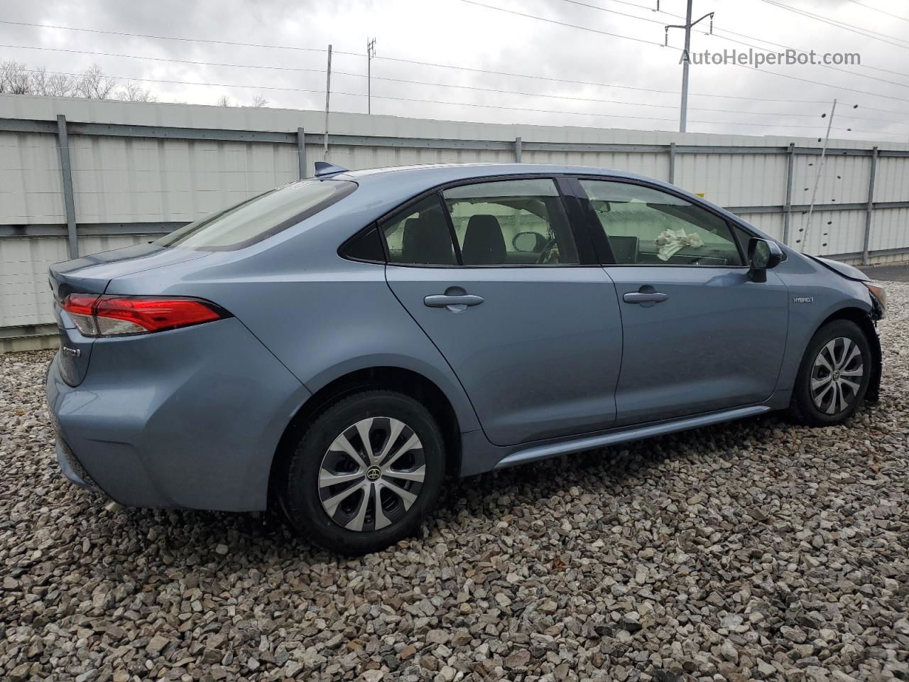 2021 Toyota Corolla Le Серый vin: JTDEAMDE9MJ012907