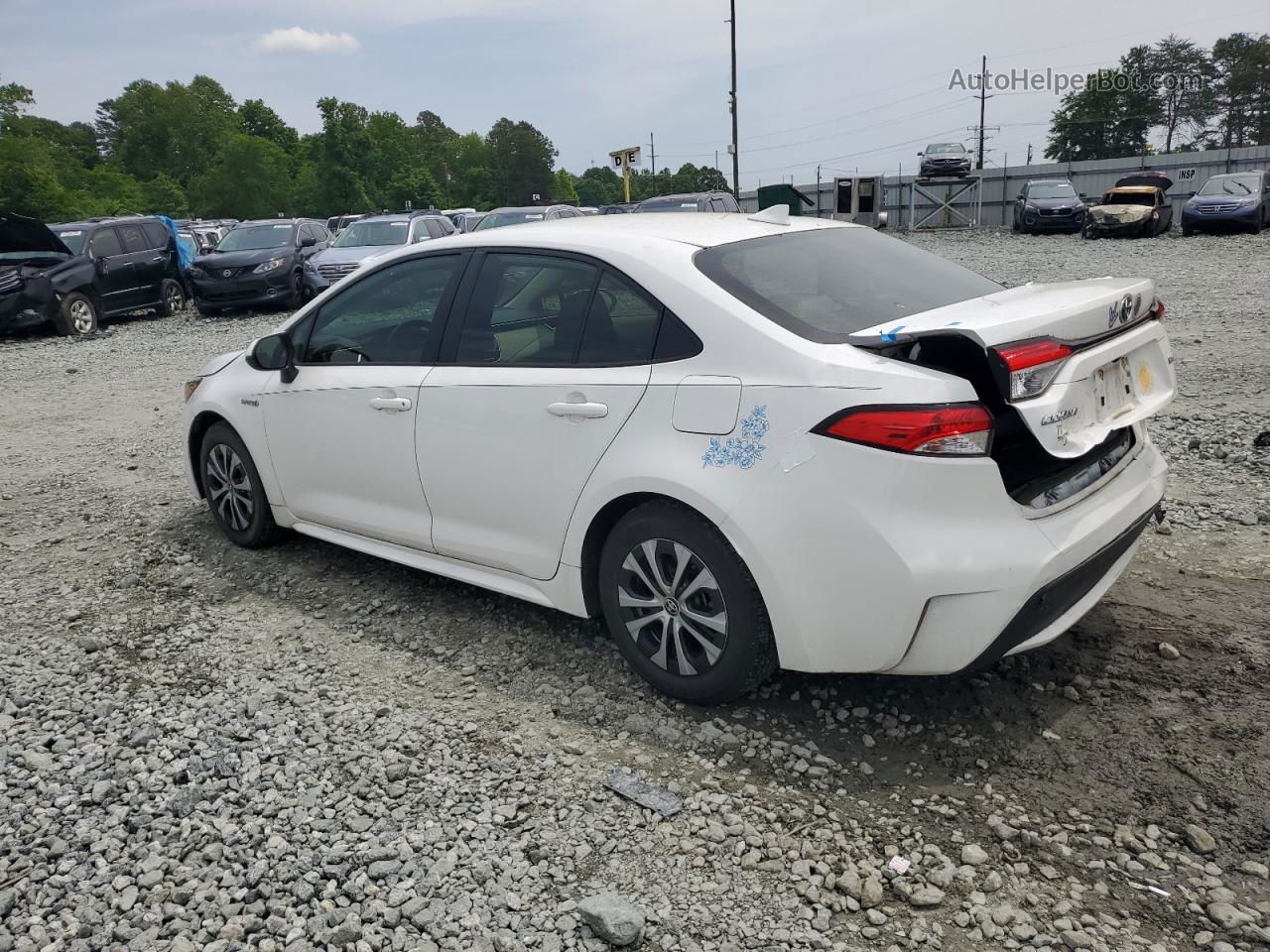 2021 Toyota Corolla Le White vin: JTDEAMDEXMJ004167