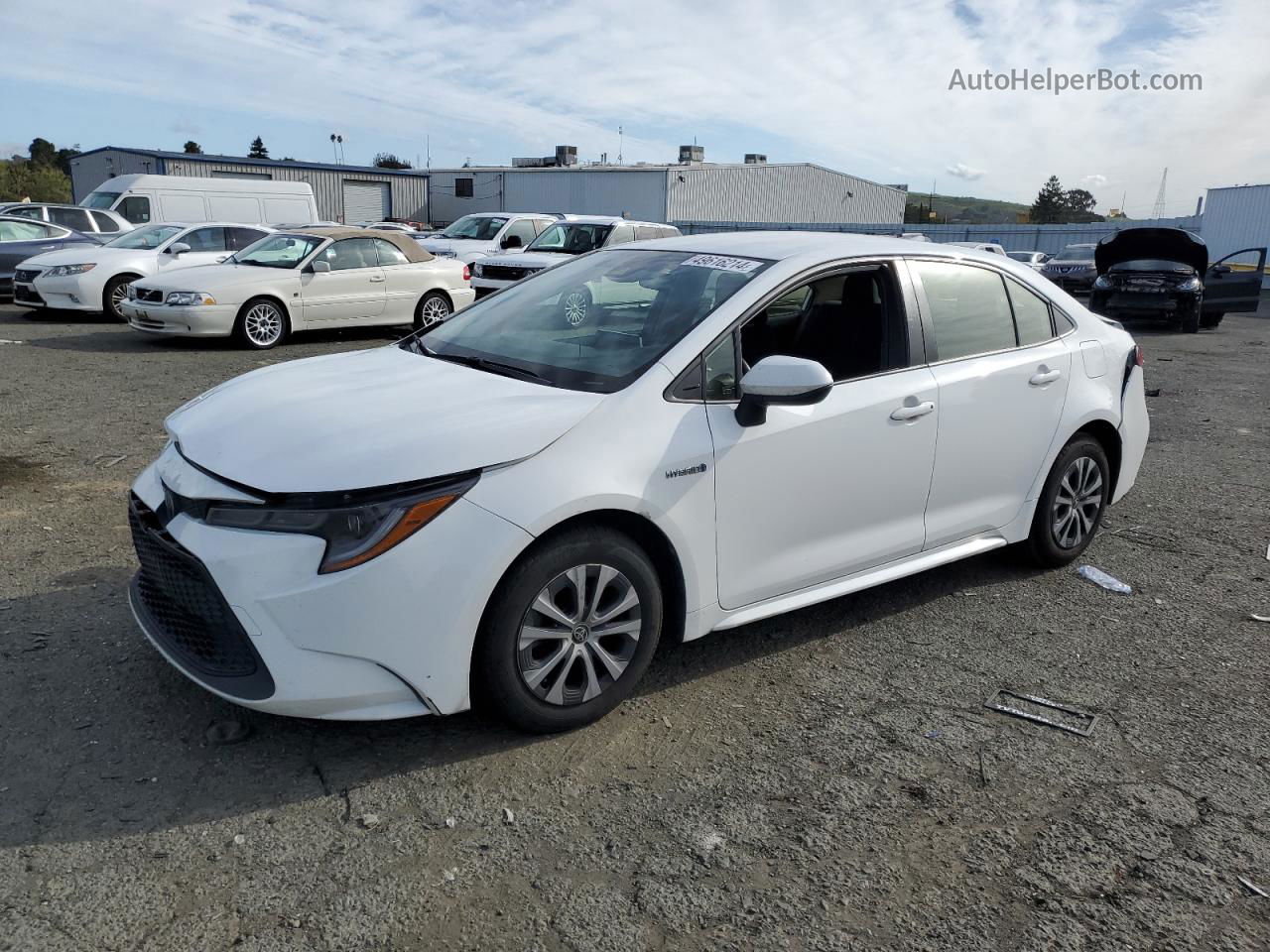 2021 Toyota Corolla Le White vin: JTDEAMDEXMJ017260