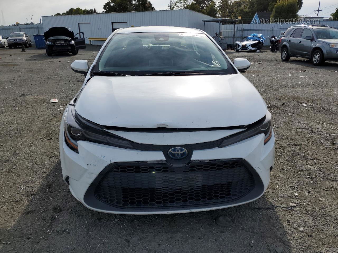 2021 Toyota Corolla Le White vin: JTDEAMDEXMJ017260