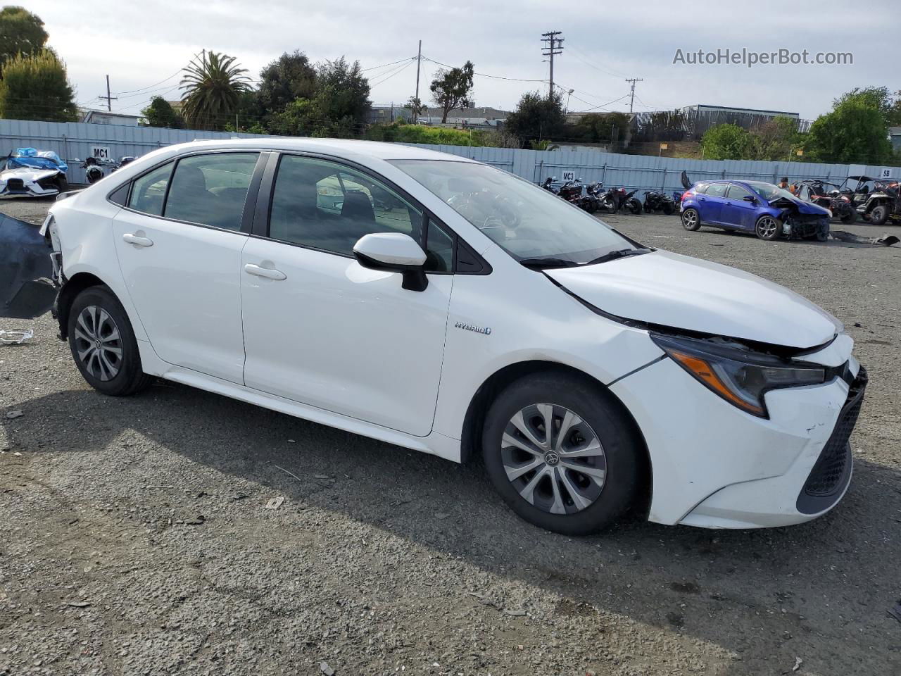 2021 Toyota Corolla Le White vin: JTDEAMDEXMJ017260