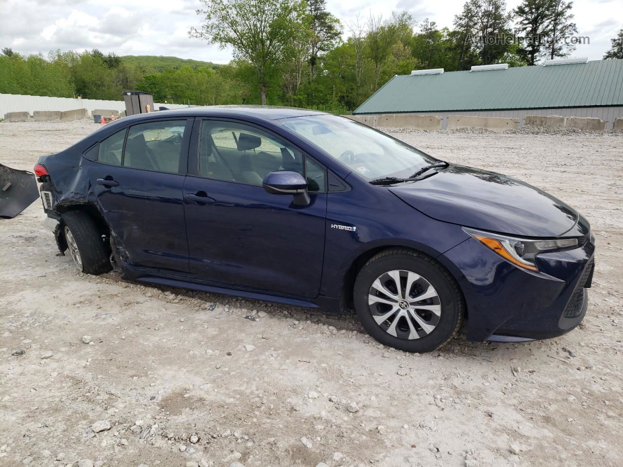 2020 Toyota Corolla Le Blue vin: JTDEBRBE4LJ009117