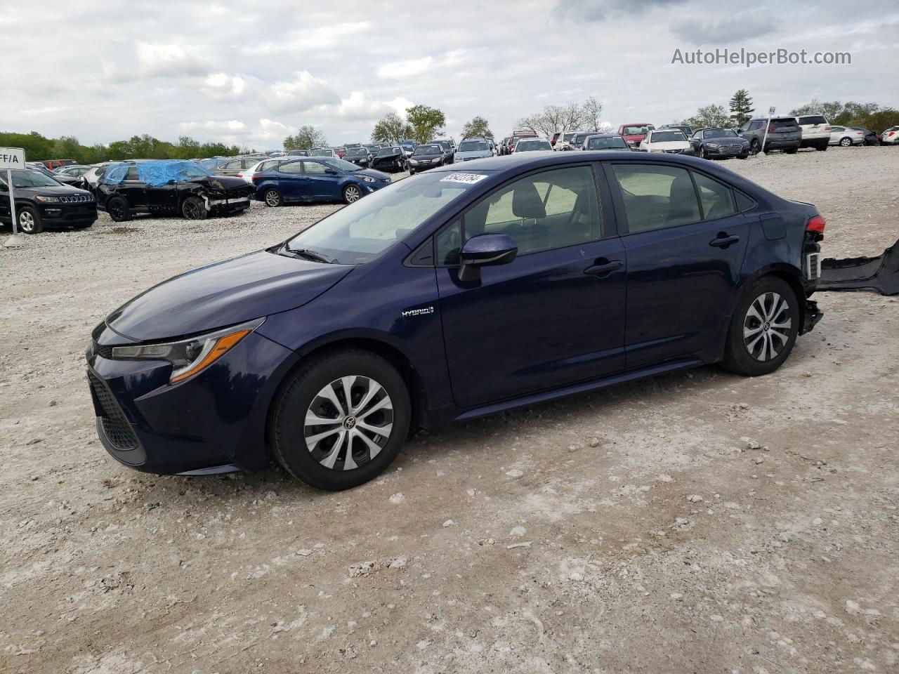 2020 Toyota Corolla Le Blue vin: JTDEBRBE4LJ009117