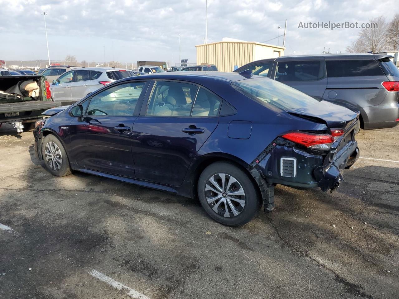 2020 Toyota Corolla Le Синий vin: JTDEBRBE5LJ023351