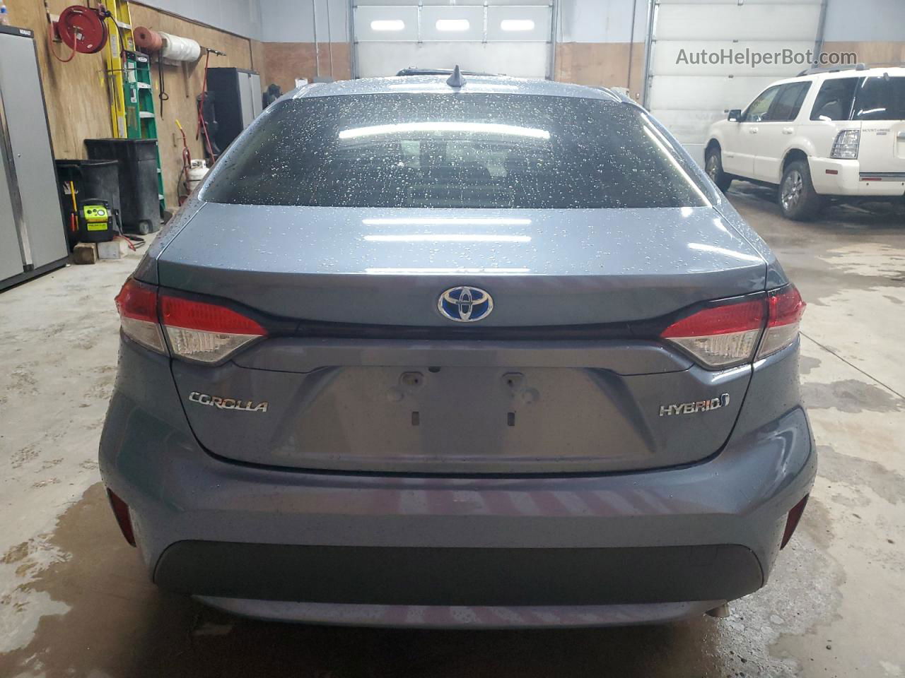 2020 Toyota Corolla Le Gray vin: JTDEBRBE7LJ007927