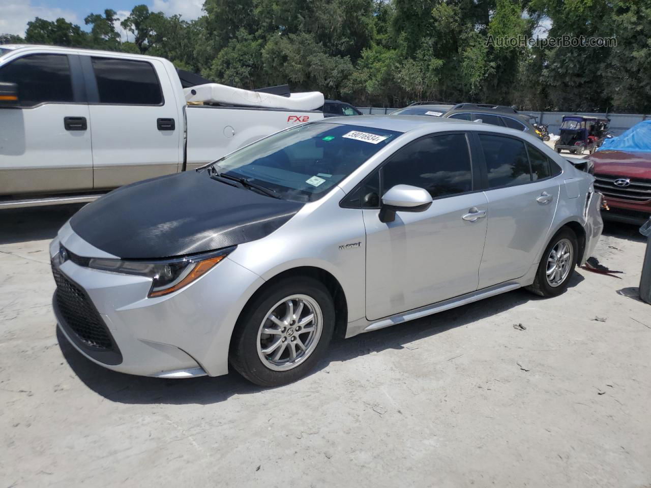 2020 Toyota Corolla Le Silver vin: JTDEBRBE9LJ011106