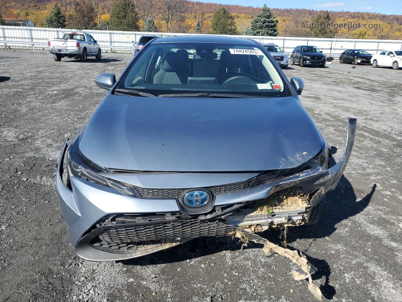 2020 Toyota Corolla Le Silver vin: JTDEBRBEXLJ017903