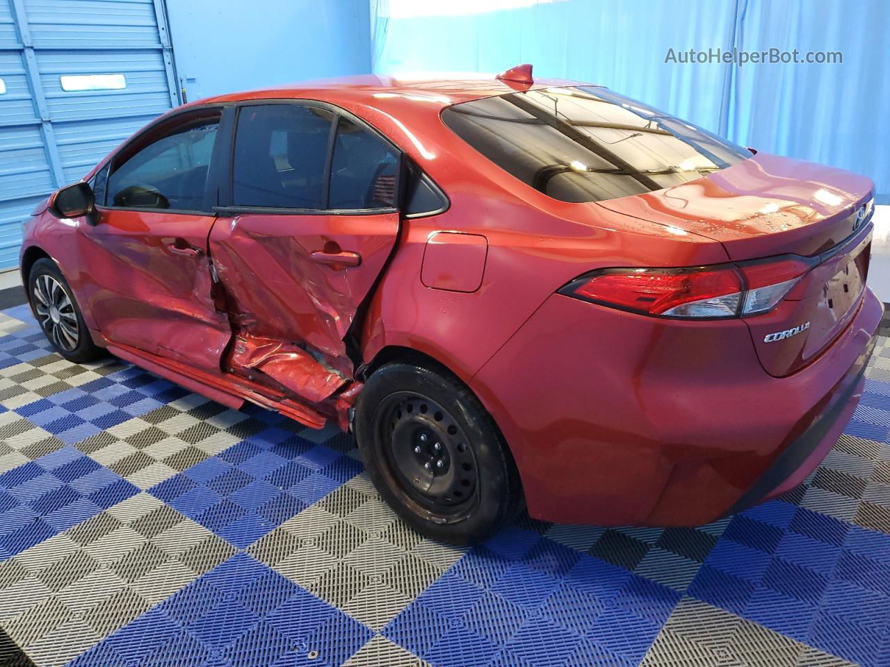 2021 Toyota Corolla Le Red vin: JTDEPMAE0MJ120626