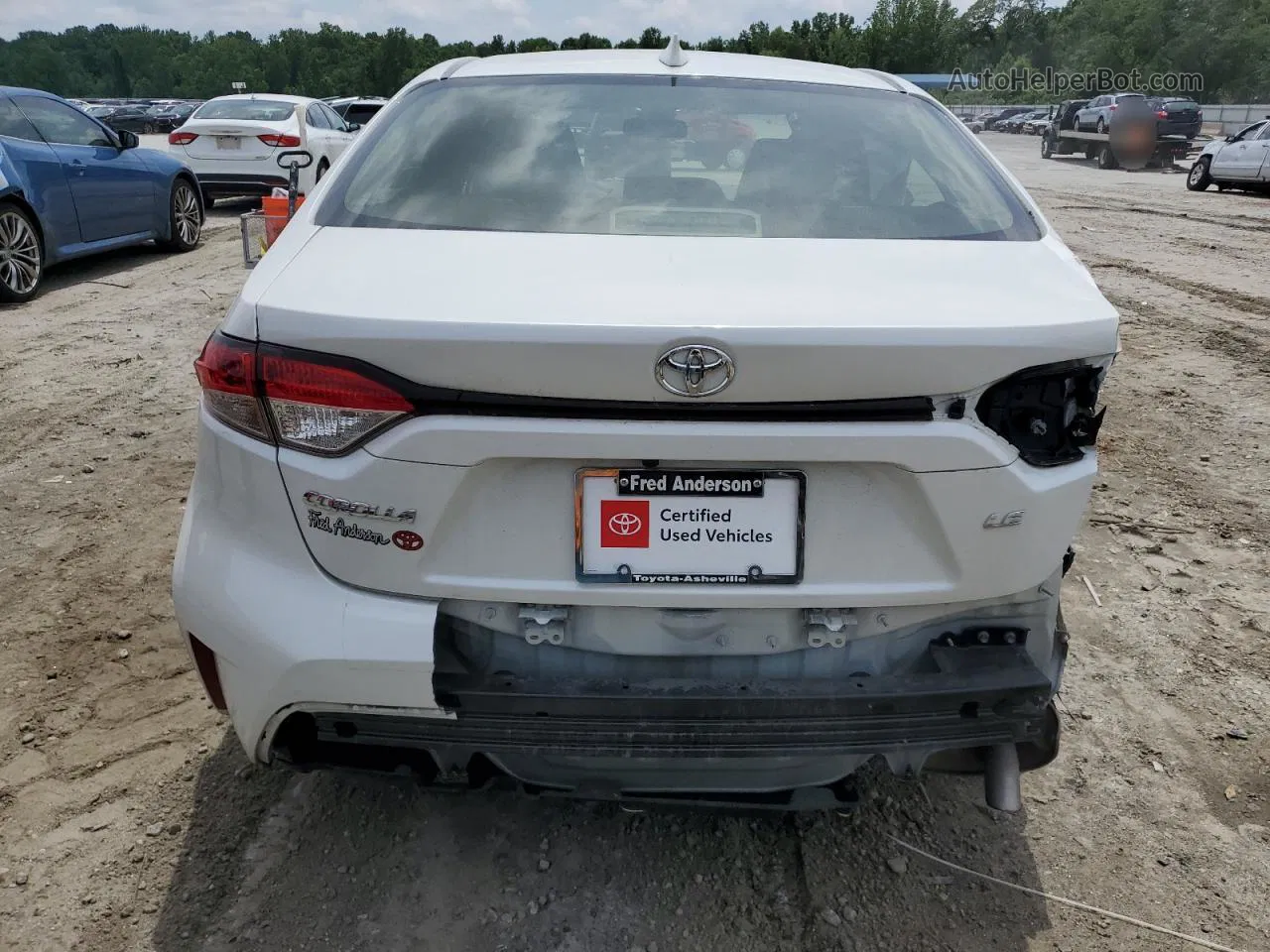 2021 Toyota Corolla Le White vin: JTDEPMAE2MJ166071