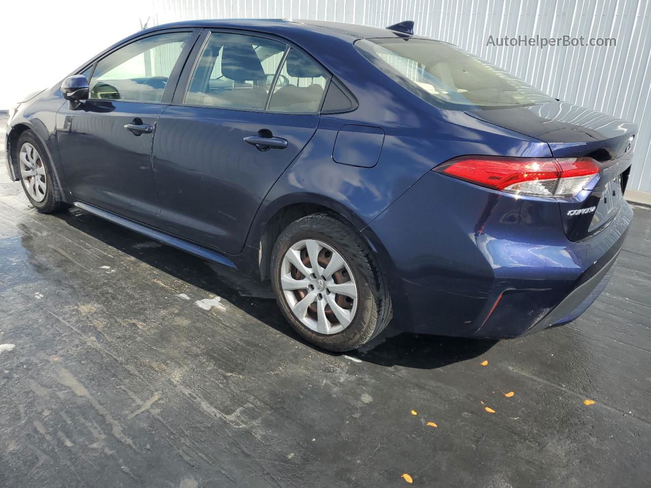 2021 Toyota Corolla Le Blue vin: JTDEPMAE3MJ123908