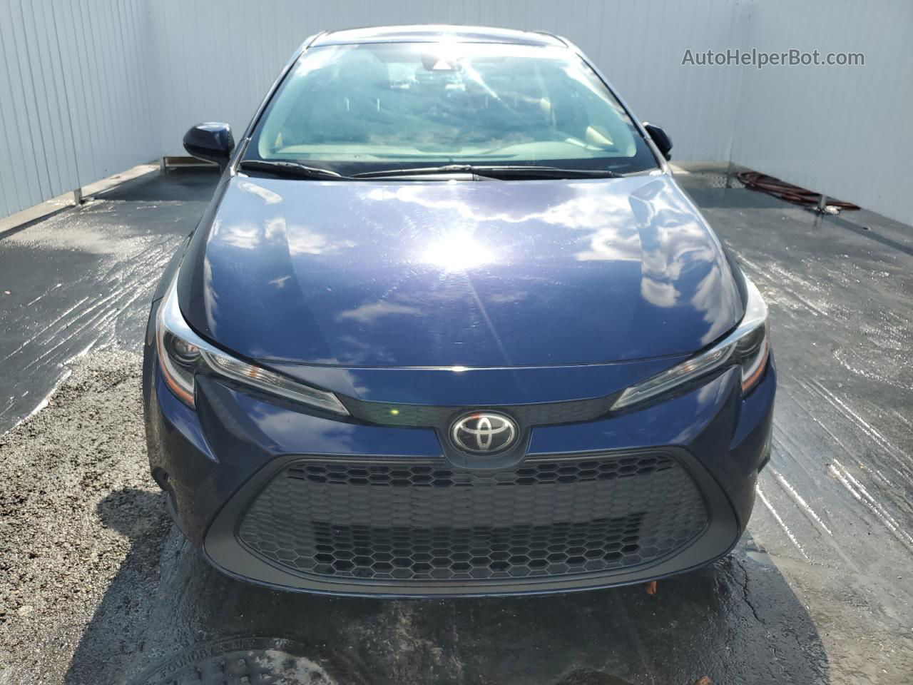 2021 Toyota Corolla Le Blue vin: JTDEPMAE3MJ123908