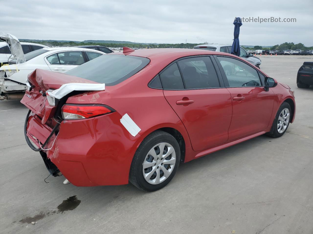 2021 Toyota Corolla Le Красный vin: JTDEPMAE4MJ156061