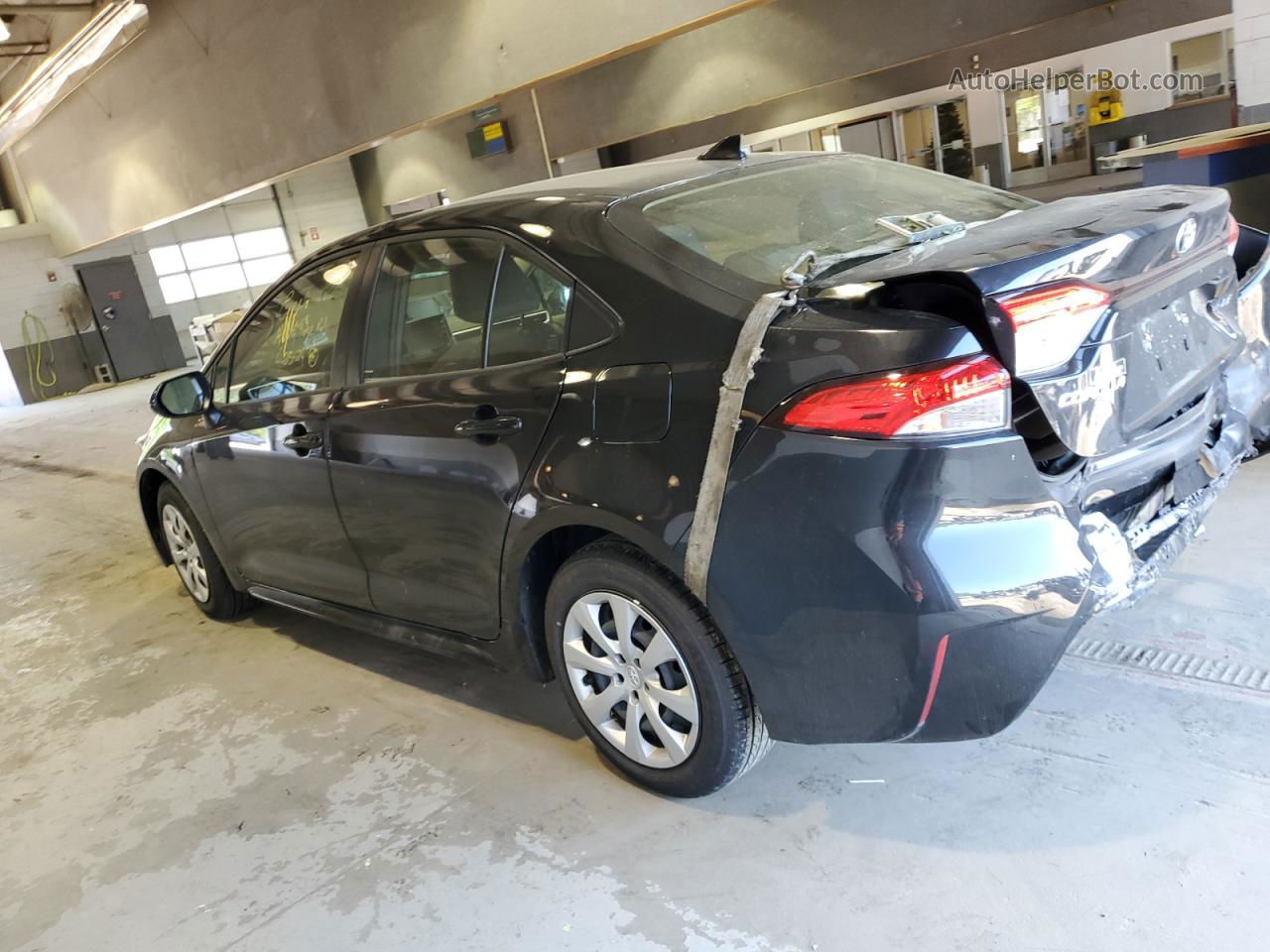 2021 Toyota Corolla Le Black vin: JTDEPMAE4MJ176553