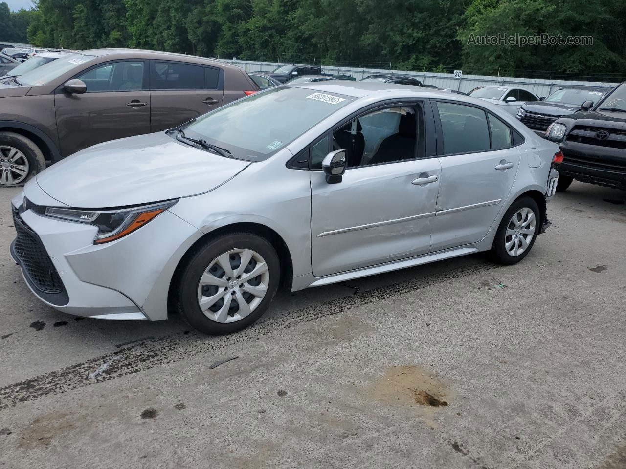 2021 Toyota Corolla Le Silver vin: JTDEPMAE8MJ131440