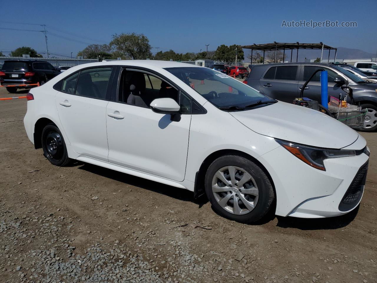 2020 Toyota Corolla Le White vin: JTDEPRAE0LJ057197