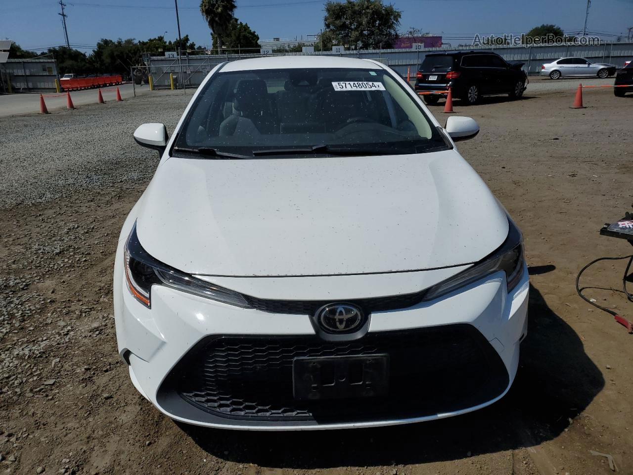 2020 Toyota Corolla Le White vin: JTDEPRAE0LJ057197