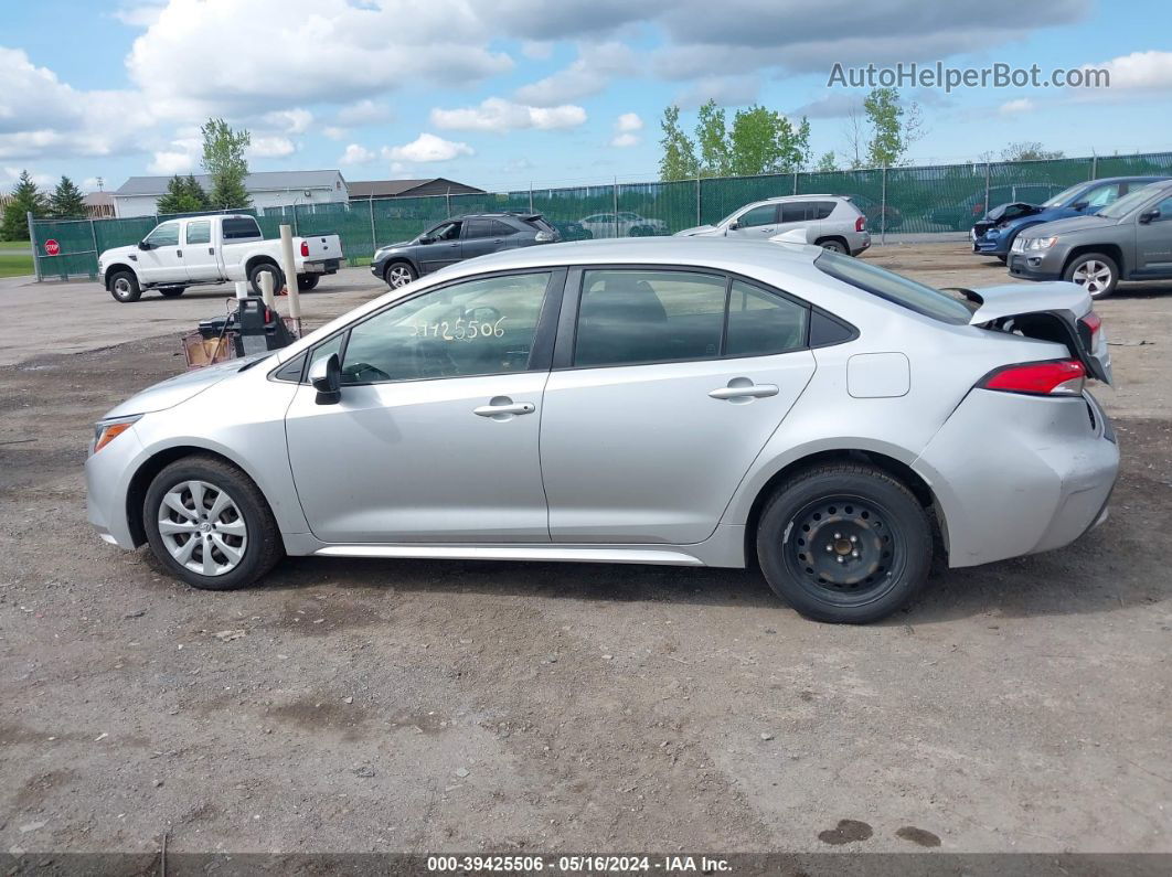 2020 Toyota Corolla Le Silver vin: JTDEPRAE1LJ009952