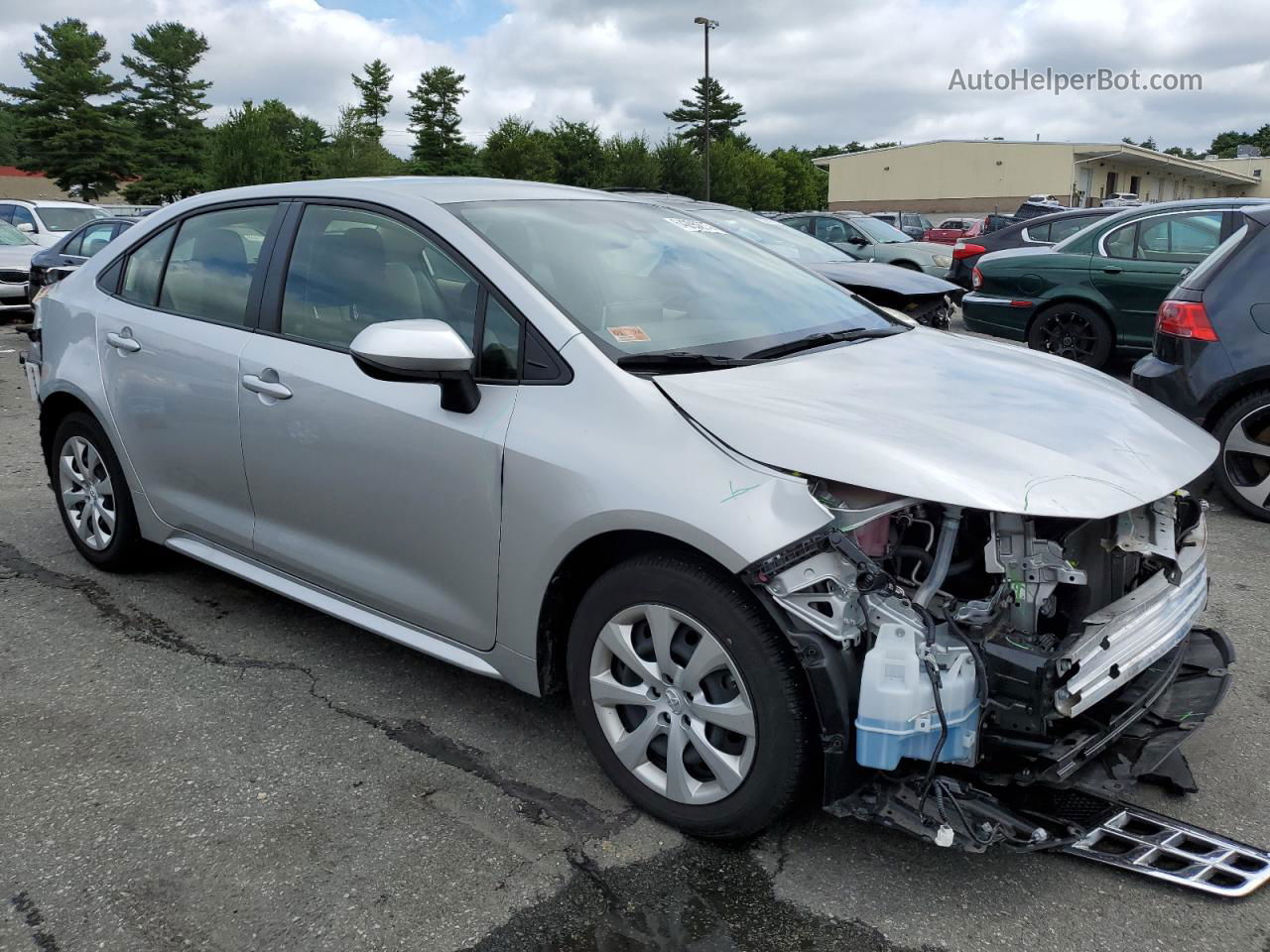 2020 Toyota Corolla Le Серебряный vin: JTDEPRAE3LJ034836